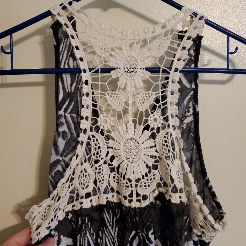 🌻Crochet Back Tank